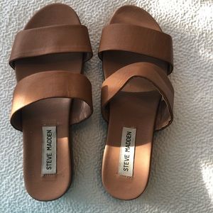 Platform sandals